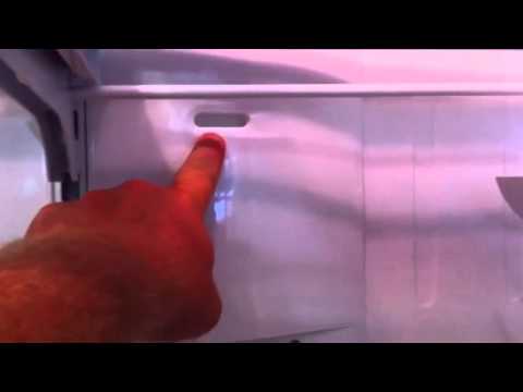 Холодильник индезит после разморозки. Холодильника Samsung no Frost 175. Холодильник самсунг ноу Фрост 2011. Холодильник Индезит сливное отверстие.