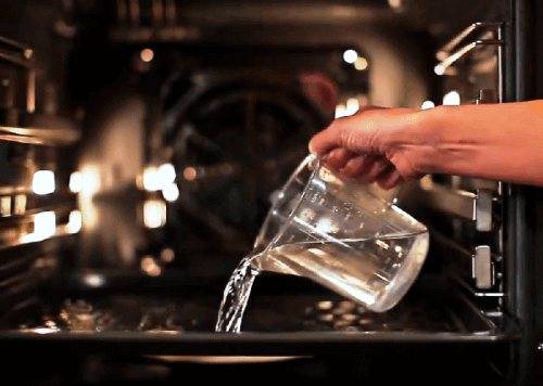 Гидролизная очистка духовки: что это такое, принцип действия, плюсы и минусы