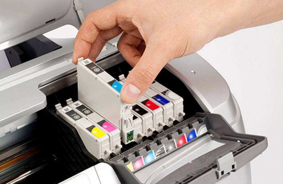 На сколько страниц хватает картриджа в лазерном принтере и в струйном принтере