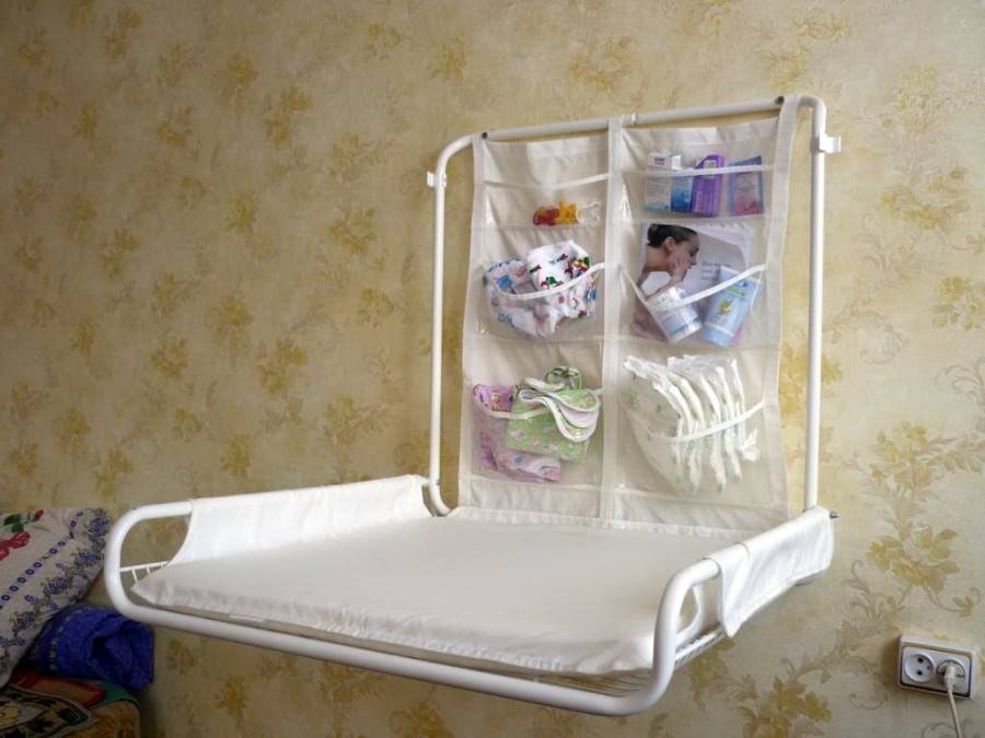 Нужен ли пеленальный столик для новорожденных