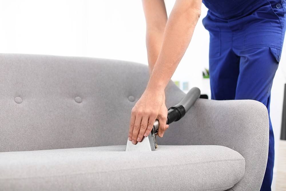 Можно ли пароочистителем чистить мягкую мебель?
