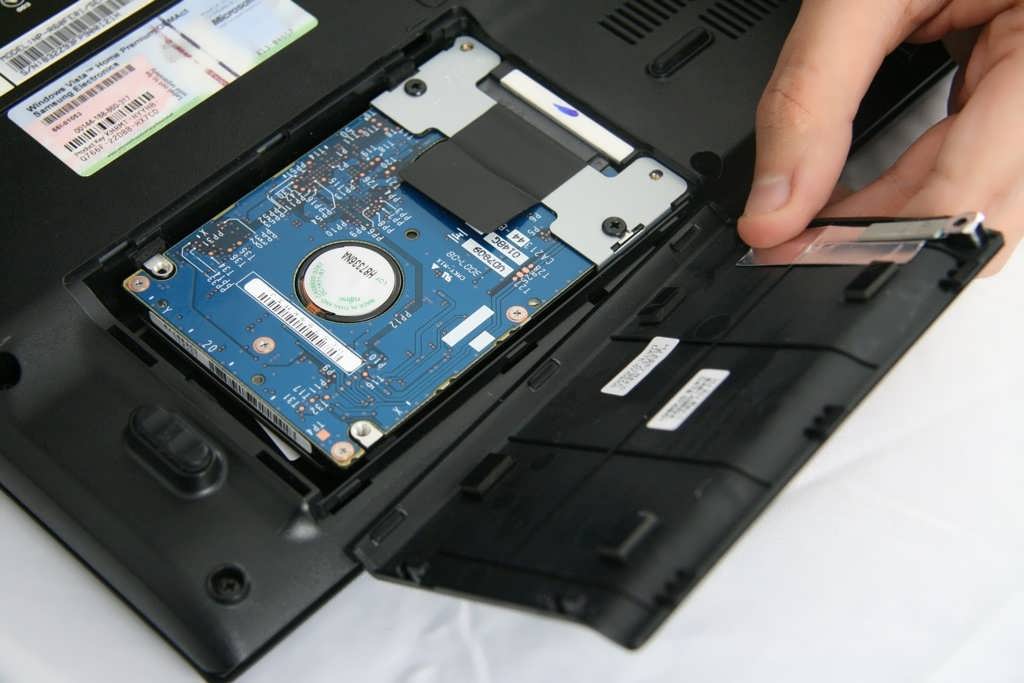 Ssd в ноутбук в место hdd, обновление старого ноутбука