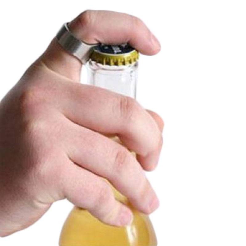 Как открыть бутылку без открывашки — способы: ключом, зажигалкой, вилкой, ножом. как открыть бутылку пива подручными средствами?