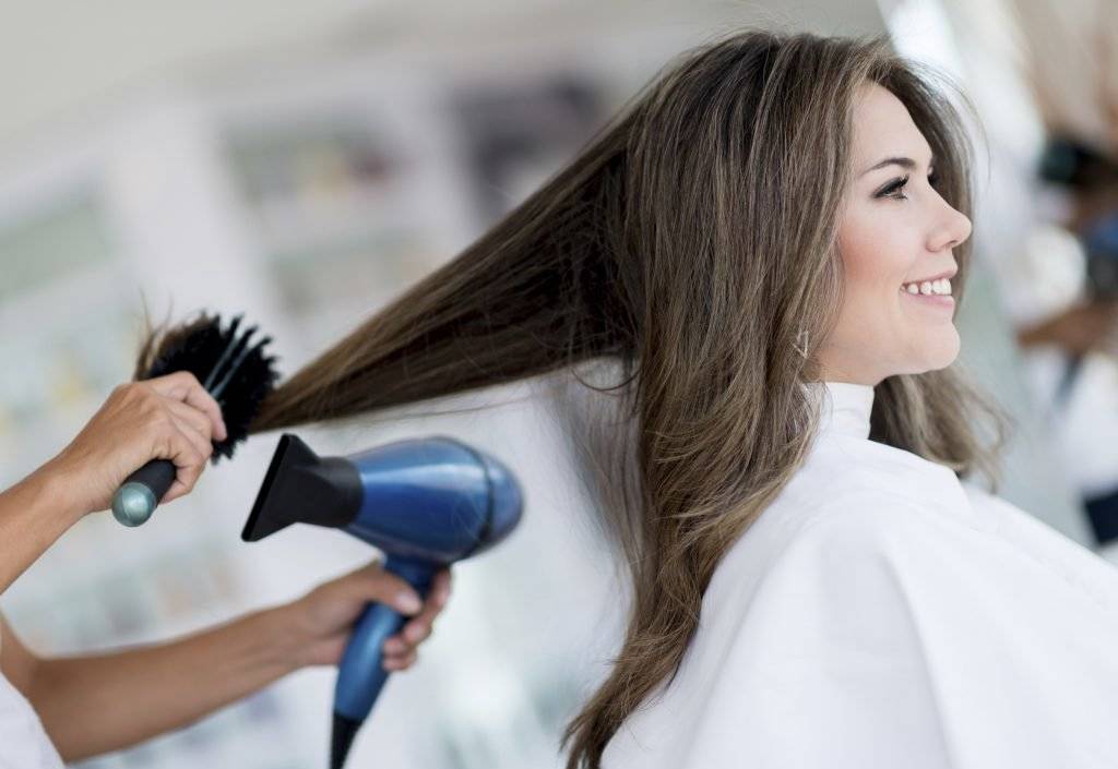 Термозащита для волос: топ-7 лучших средств от утюжка и фена