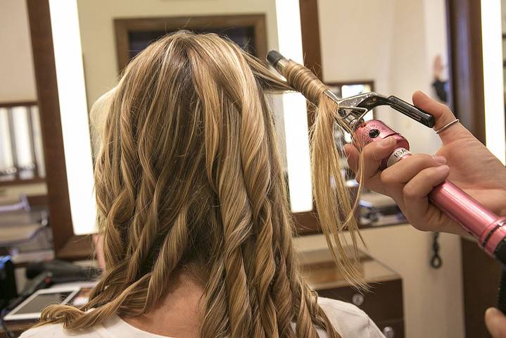 Как правильно плойкой завить волосы: инструкции и рекомендации. виды плоек для завивки волос  — ruxa