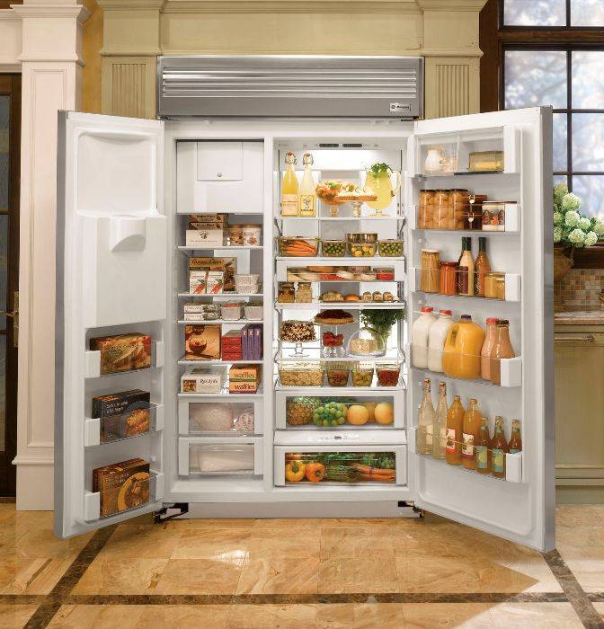 5 причин, почему встроенный холодильник — это недоразумение