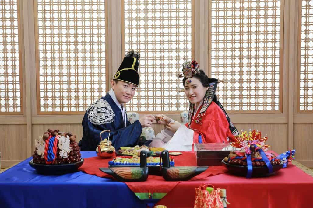 Корейская свадьба: уникальные традиции и обычаи, национальные платья и костюмы