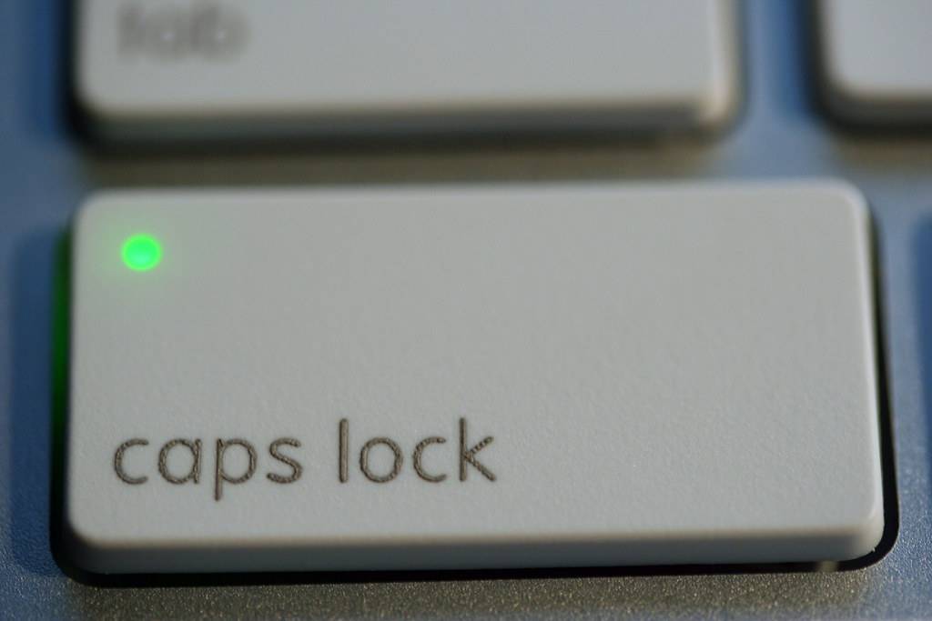 Превратите caps lock в супер-кнопку. подойдёт любой macbook