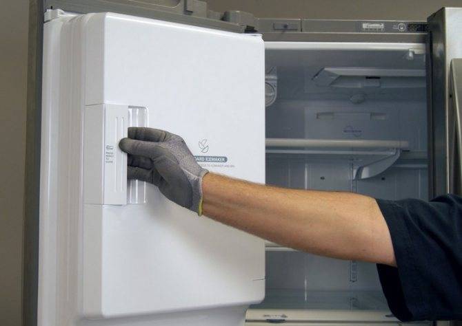 Как смазать петли дверей холодильника атлант