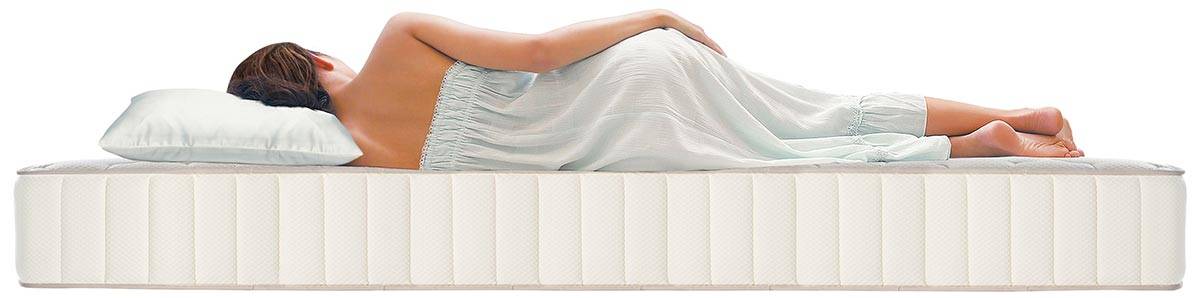 Сон на надувном матрасе: влияние на позвоночник, вред и удобство
