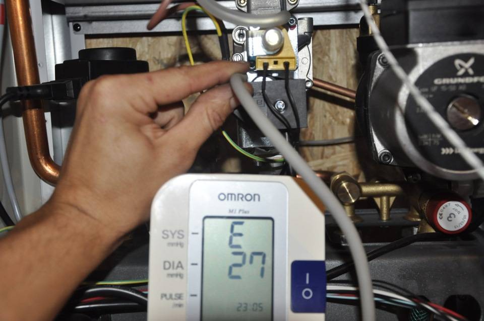 Почему падает давление в системе отопления и как это исправить