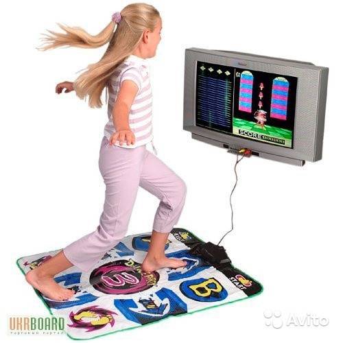 Детский танцевальный коврик с подключением к телевизору - вместе мастерим