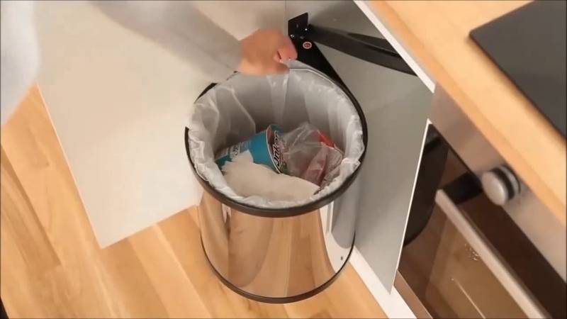 Как организовать хранения на кухне — мусора, запасов продуктов и прочих необходимых мелочей (часть 2)