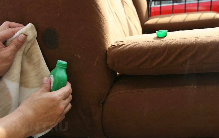 Как просушить диван после затопления. как быстро избавится от запаха с дивана? два часа после потопа