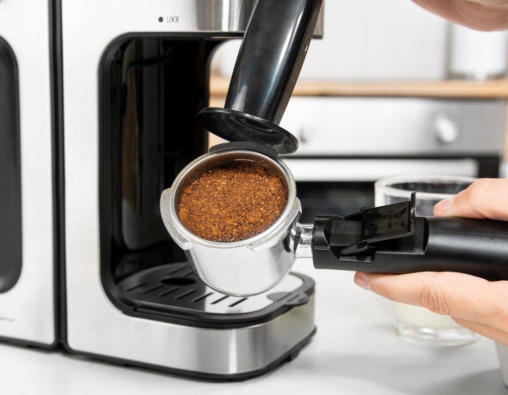 Способы помолоть кофе в домашних условиях без помощи кофемолки, полезные советы