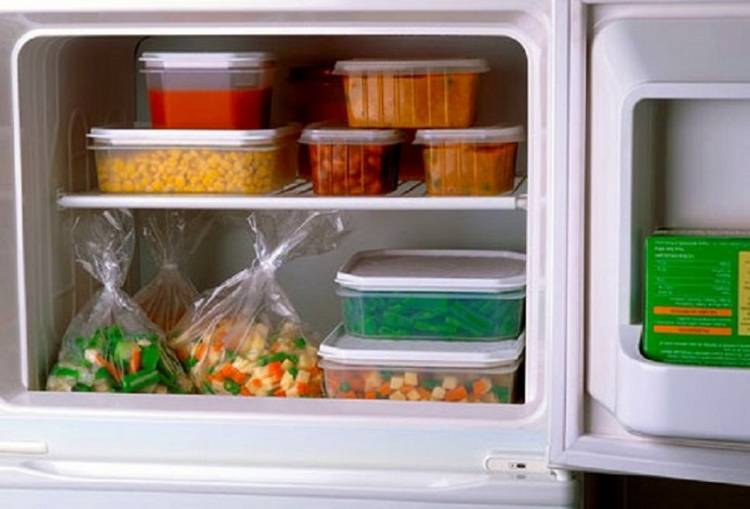 Как правильно и быстро разморозить холодильник, морозильную камеру: инструкция. как часто нужно размораживать холодильник? можно ли и как размораживать холодильник феном, горячей водой? холодильник, к