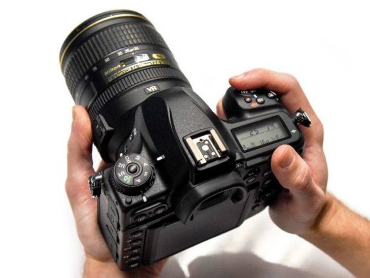 Советы практикующих фотографов: как выбрать зеркальный фотоаппарат начинающему | pricemedia