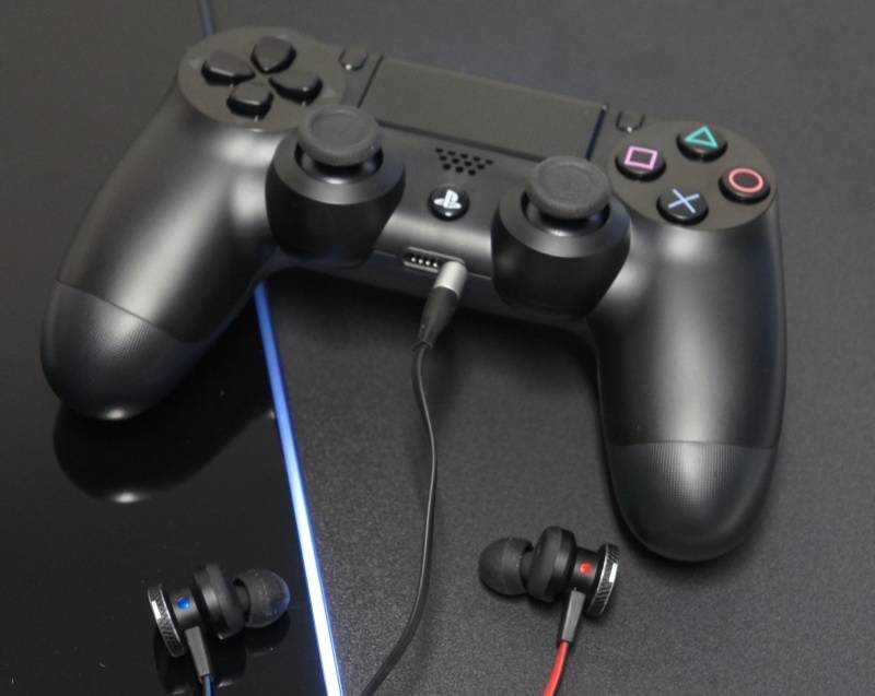 Не заряжается джойстик ps4