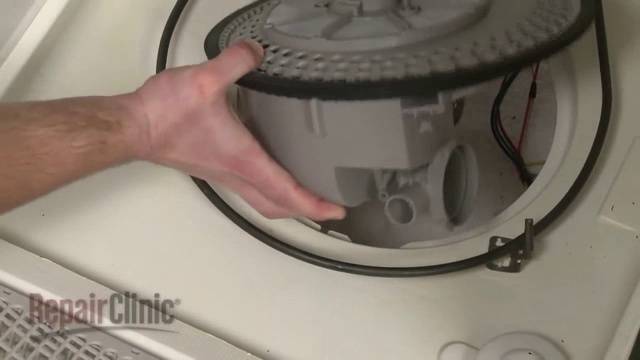 Посудомойка громко шумит при наборе воды