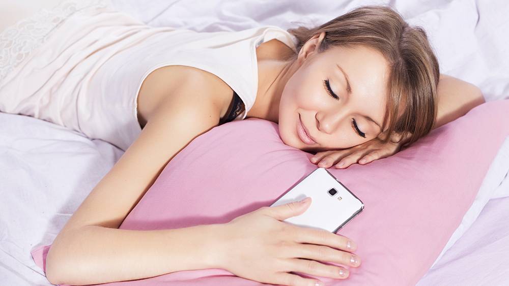 Можно ли спать рядом с телефоном будет ли облучение