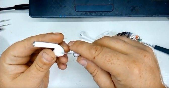 Не работает одно ухо в наушниках — как починить своими руками? обзор +видео