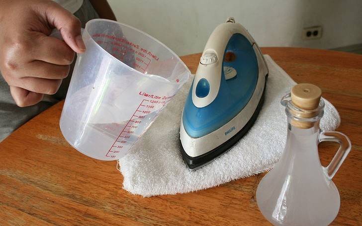 8 рецептов, как почистить утюг внутри в домашних условиях своими руками