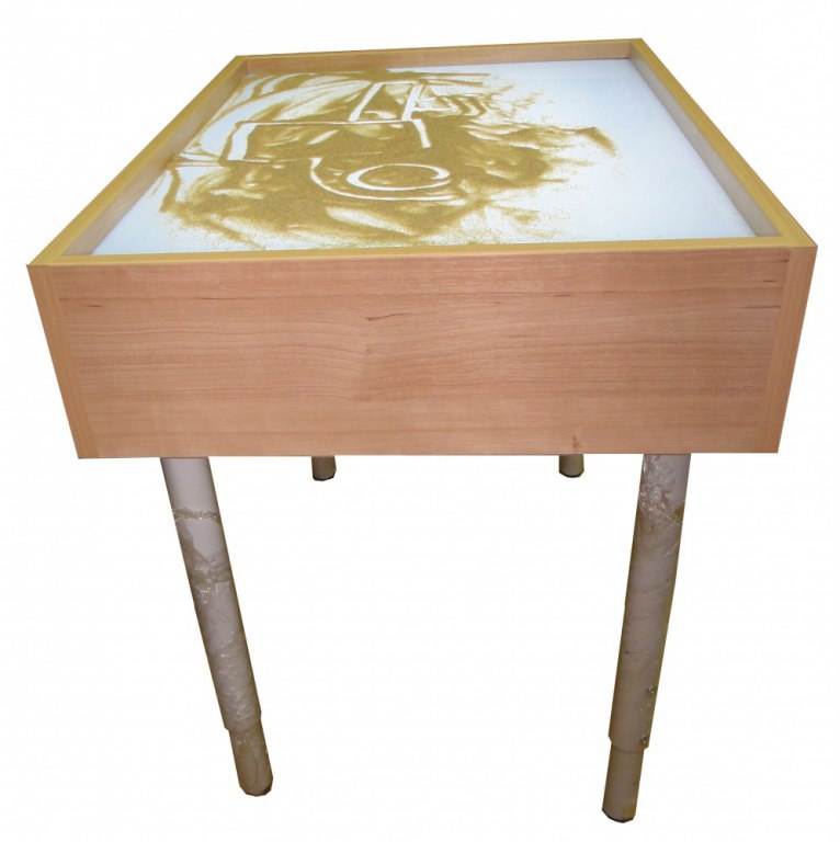 Хваст мужем))) сенсорный столик своими руками. рисуем песком.