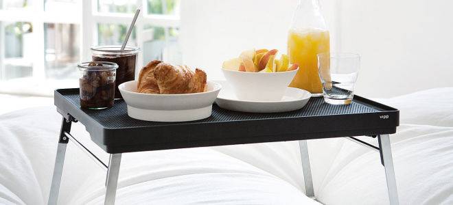 Кроватный столик своими руками — и завтрак в постели всегда будет с вами