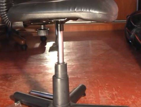 Как починить офисный стул газлифт? - ремонт в доме своими руками