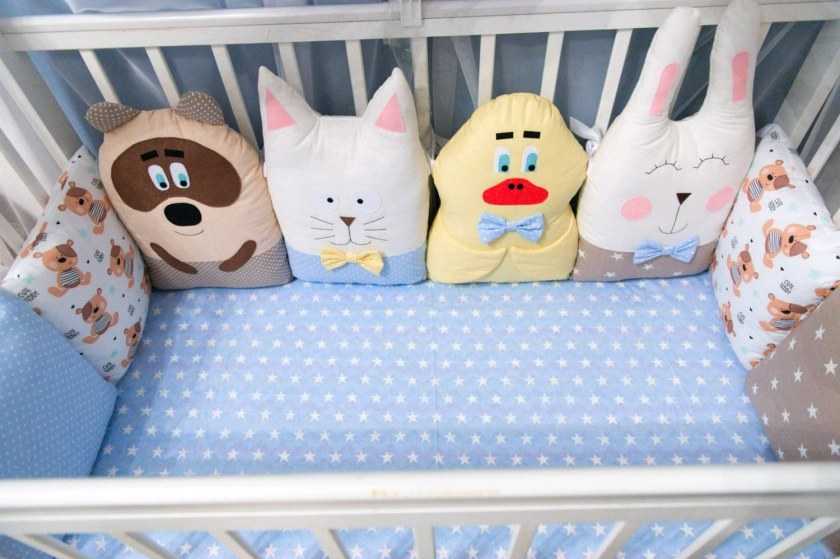 Готовим кроватку в ожидании малыша: мк по пошиву бортиков