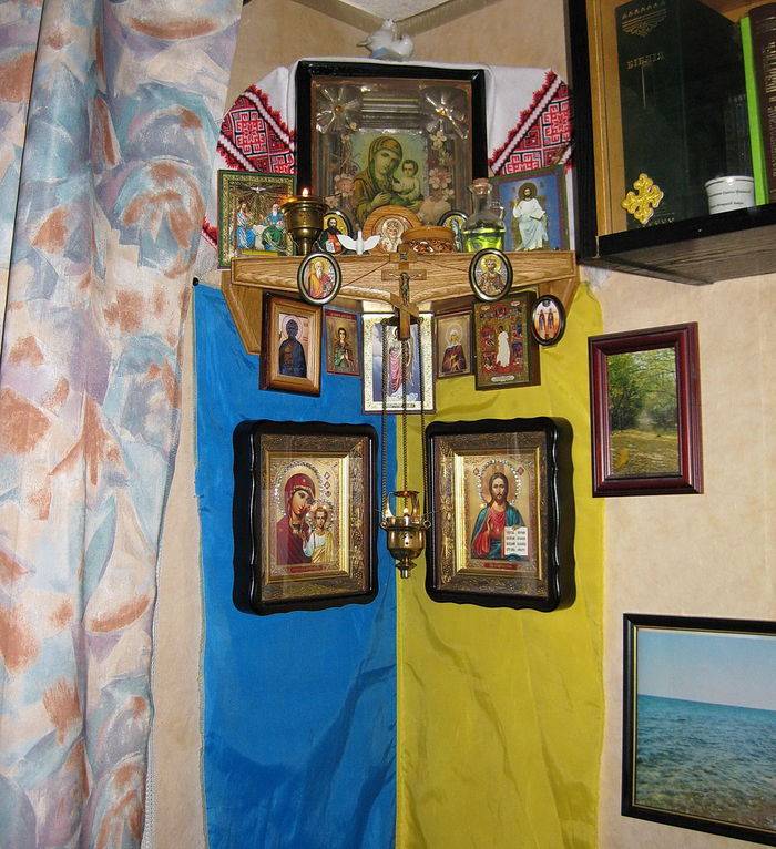 Православные иконы в доме для счастья и благополучия всей семьи