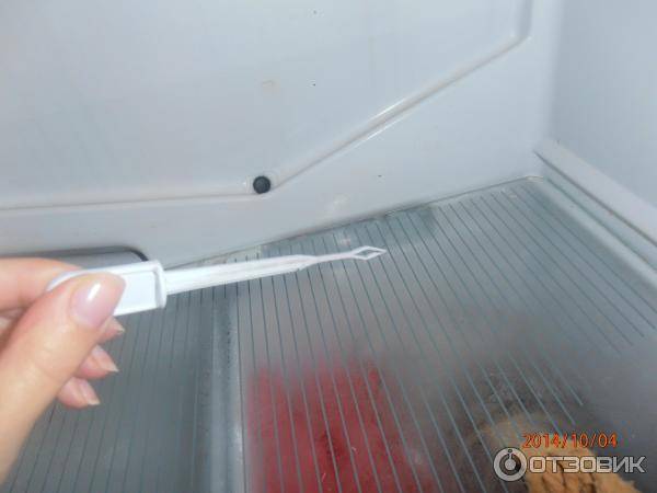 Перемерзает дренажная труба в холодильнике lg