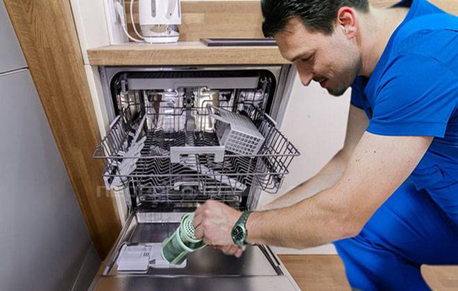 Как установить встраиваемую посудомоечную машину: рекомендации профессионалов