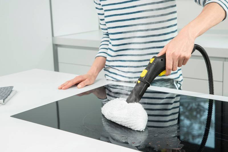 Можно ли мыть пол из ламината пароочистителем — выбор прибора