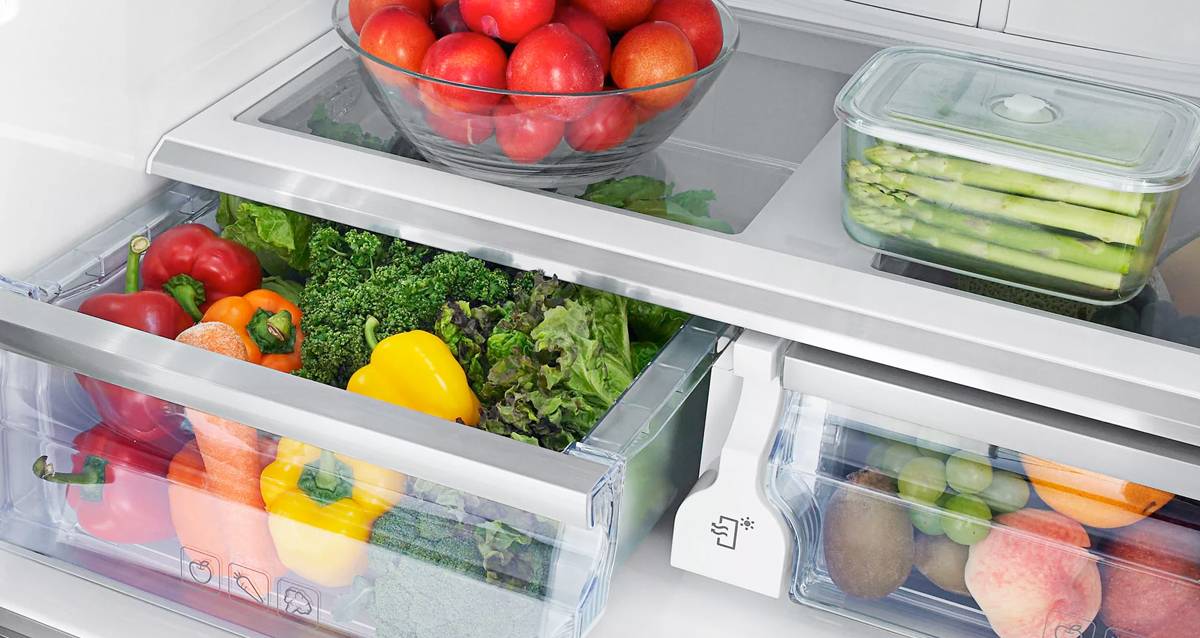Зачем нужна губка в холодильнике, и еще 9 советов по ее использованию, не связанные с уборкой