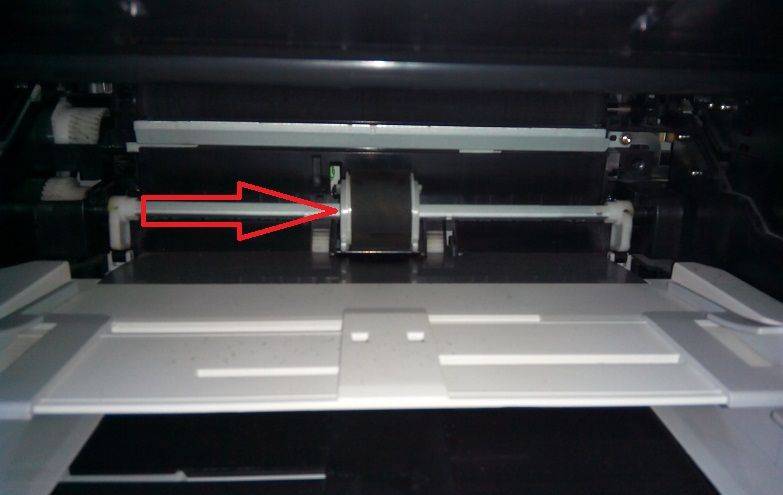 Почему принтер или мфу не захватывает бумагу из лотка, что делать