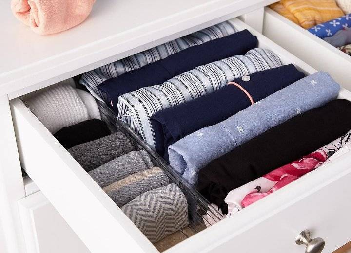 Как компактно сложить вещи в шкафу, советы по планировке предметов гардероба