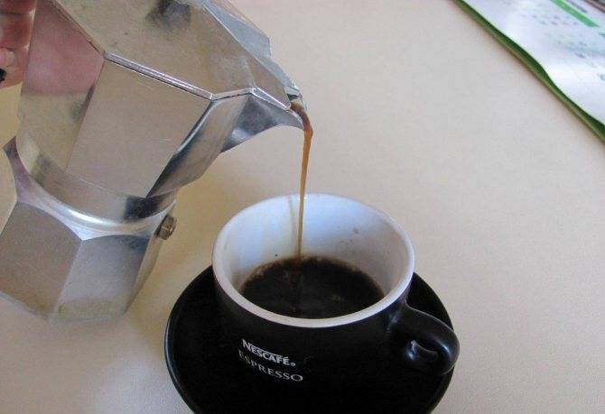 Как сварить кофе без турки: используем чашку, ковшик или кастрюлю