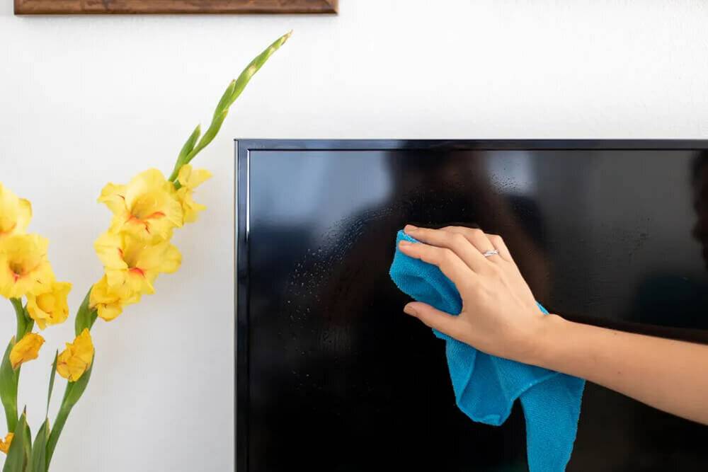 Топ 10 средств, чем лучше почистить экран жк телевизора в домашних условиях