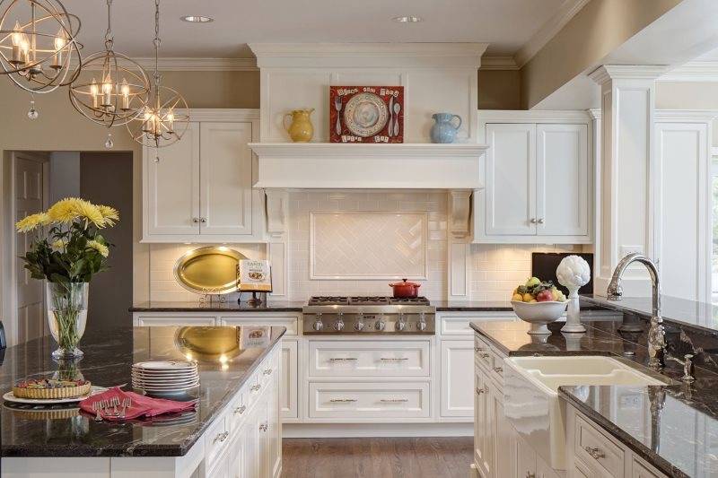 Дизайн белой кухни в классическом стиле: особенности оформления, 100+ фото примеров