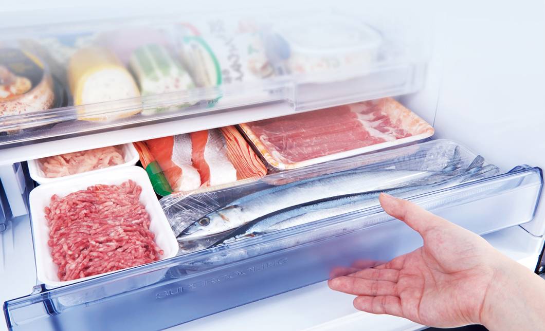 Как быстро и правильно разморозить холодильник