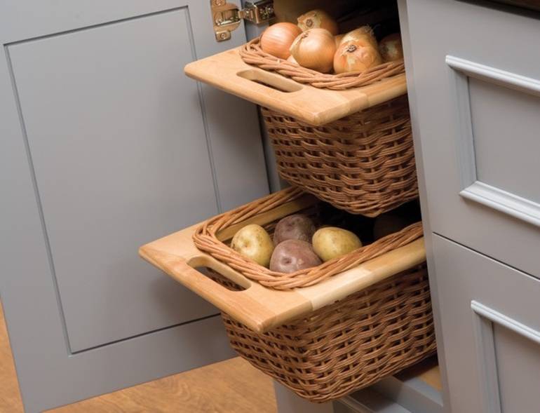 Хранение картофеля в домашних условиях: как правильно сохранить в квартире на зиму,до весны без погреба, без балкона, в тепле, в специальных ящиках