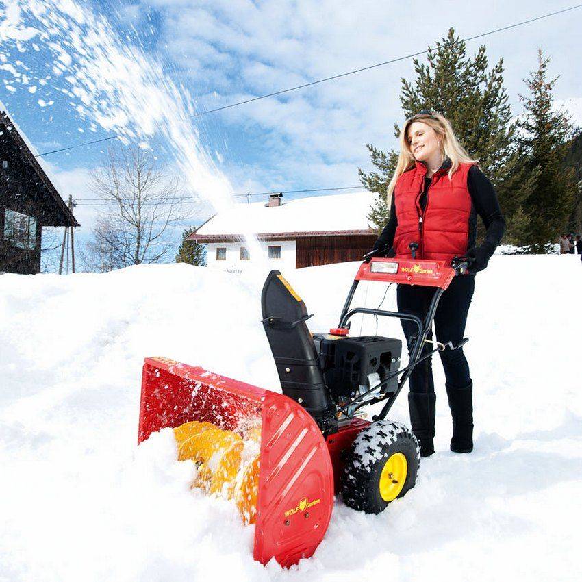 Топ-10 бензиновых снегоуборщиков для дома и дачи