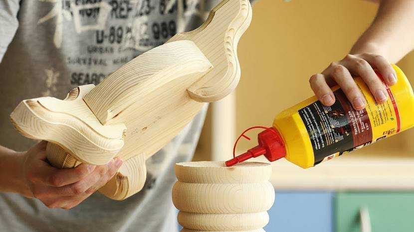Чем склеить деревянный стул: чем можно склеить и как не допустить повторной поломки