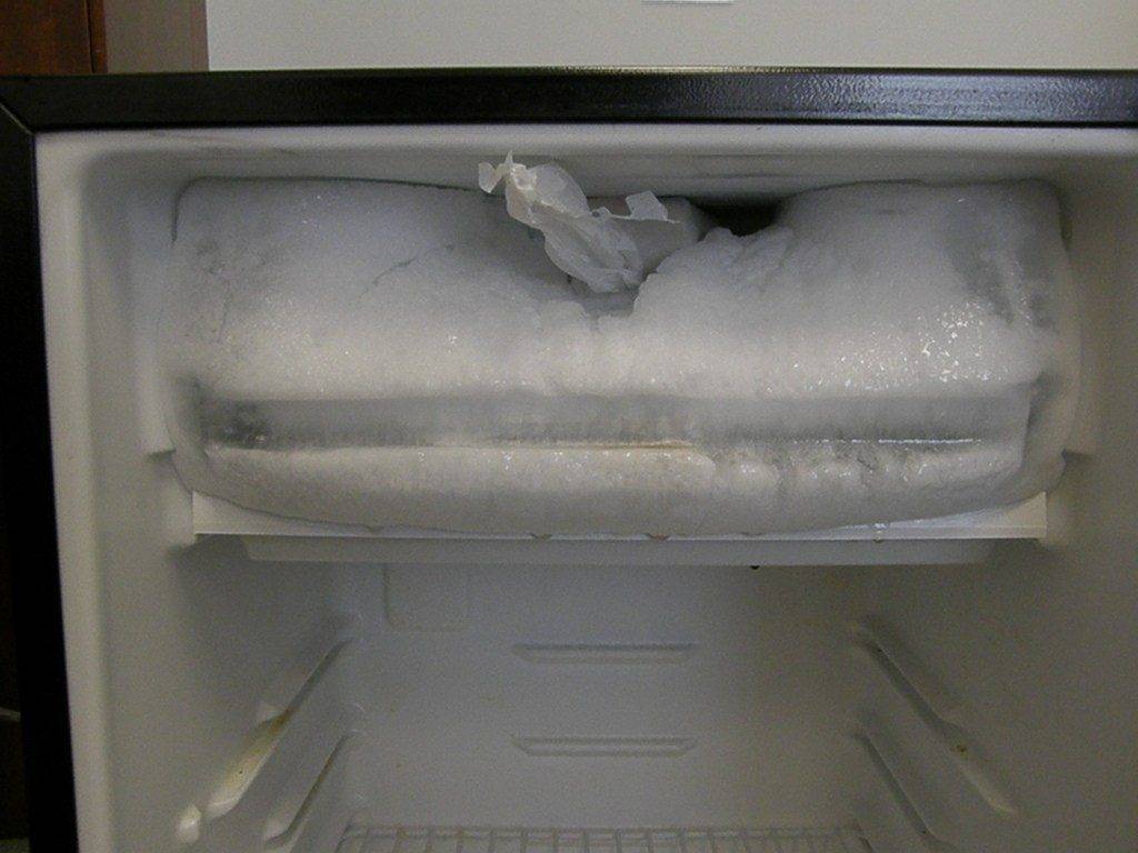 Как разморозить холодильник и как часто это нужно делать