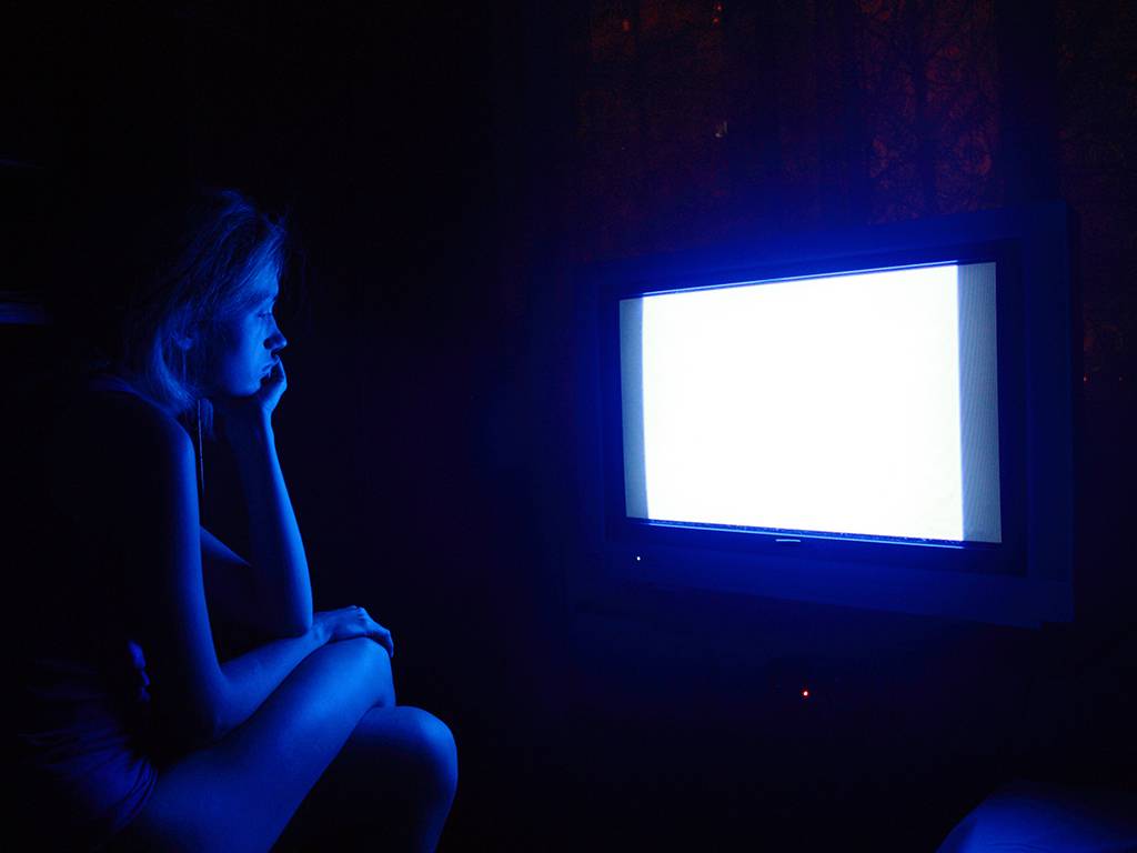 Как телевизор влияет на зрение