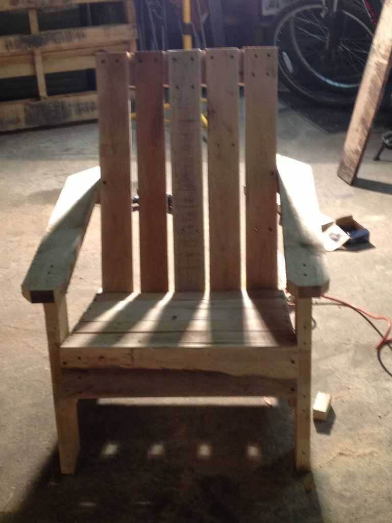 Шикарное кресло из поддонов своими руками – современно и не колхозно