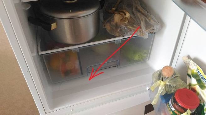 Почему нельзя ставить горячее в холодильник, какой вред можно причинить ему