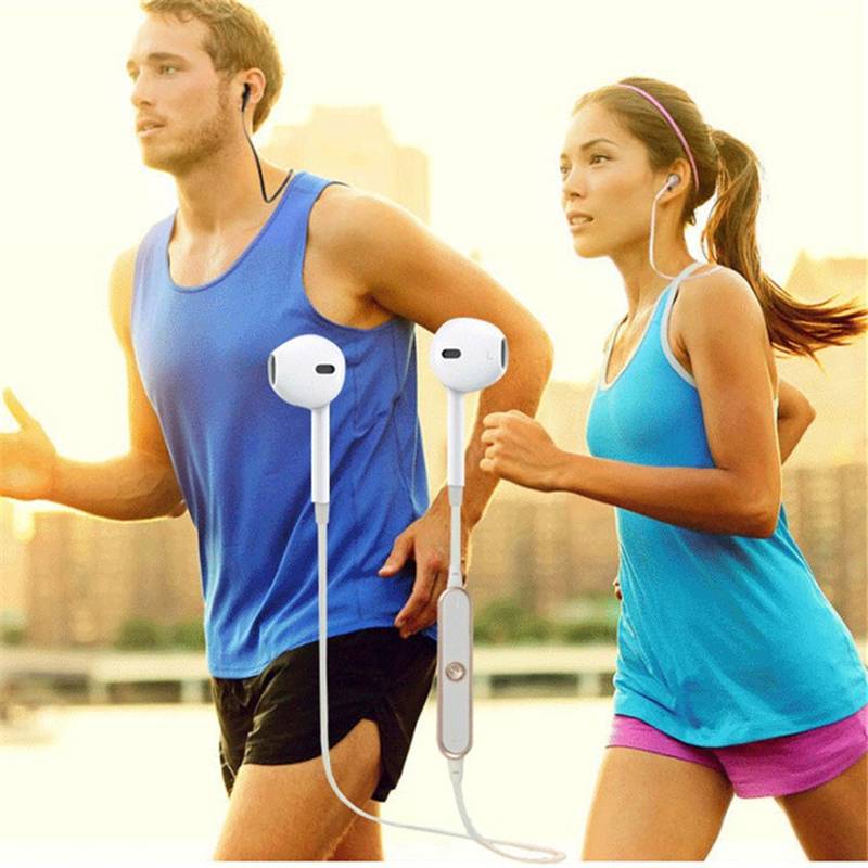 Как правильно выбрать спортивные наушники для бега
