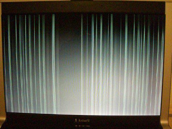 Полосы на экране телевизора как убрать вертикальные и горизонтальные полоски почему появились черные и белые синие и другие цветные полосы